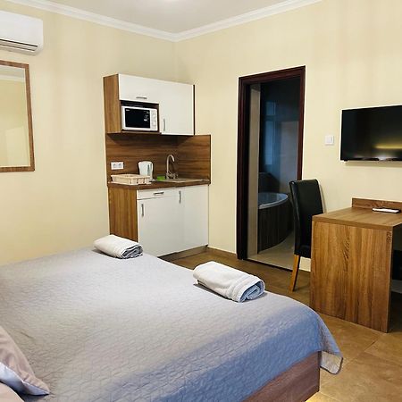 Harmonia Vendeghaz Hotel Miskolc Ngoại thất bức ảnh