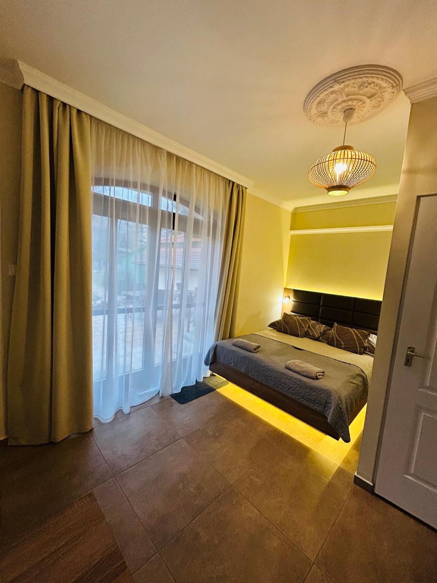 Harmonia Vendeghaz Hotel Miskolc Ngoại thất bức ảnh