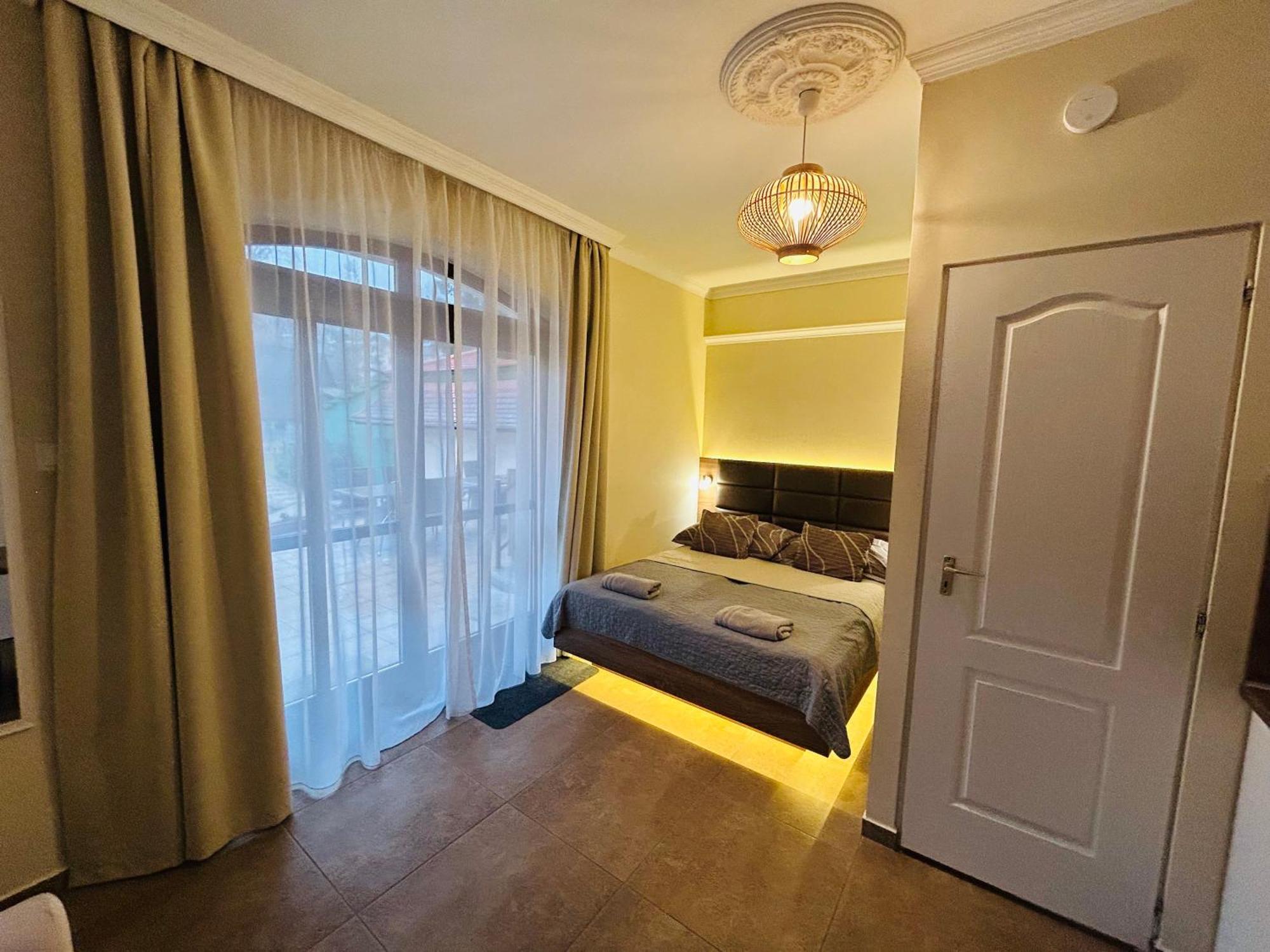 Harmonia Vendeghaz Hotel Miskolc Ngoại thất bức ảnh