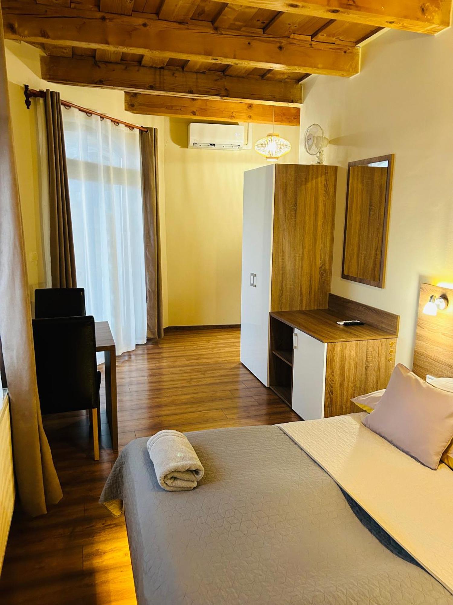 Harmonia Vendeghaz Hotel Miskolc Ngoại thất bức ảnh