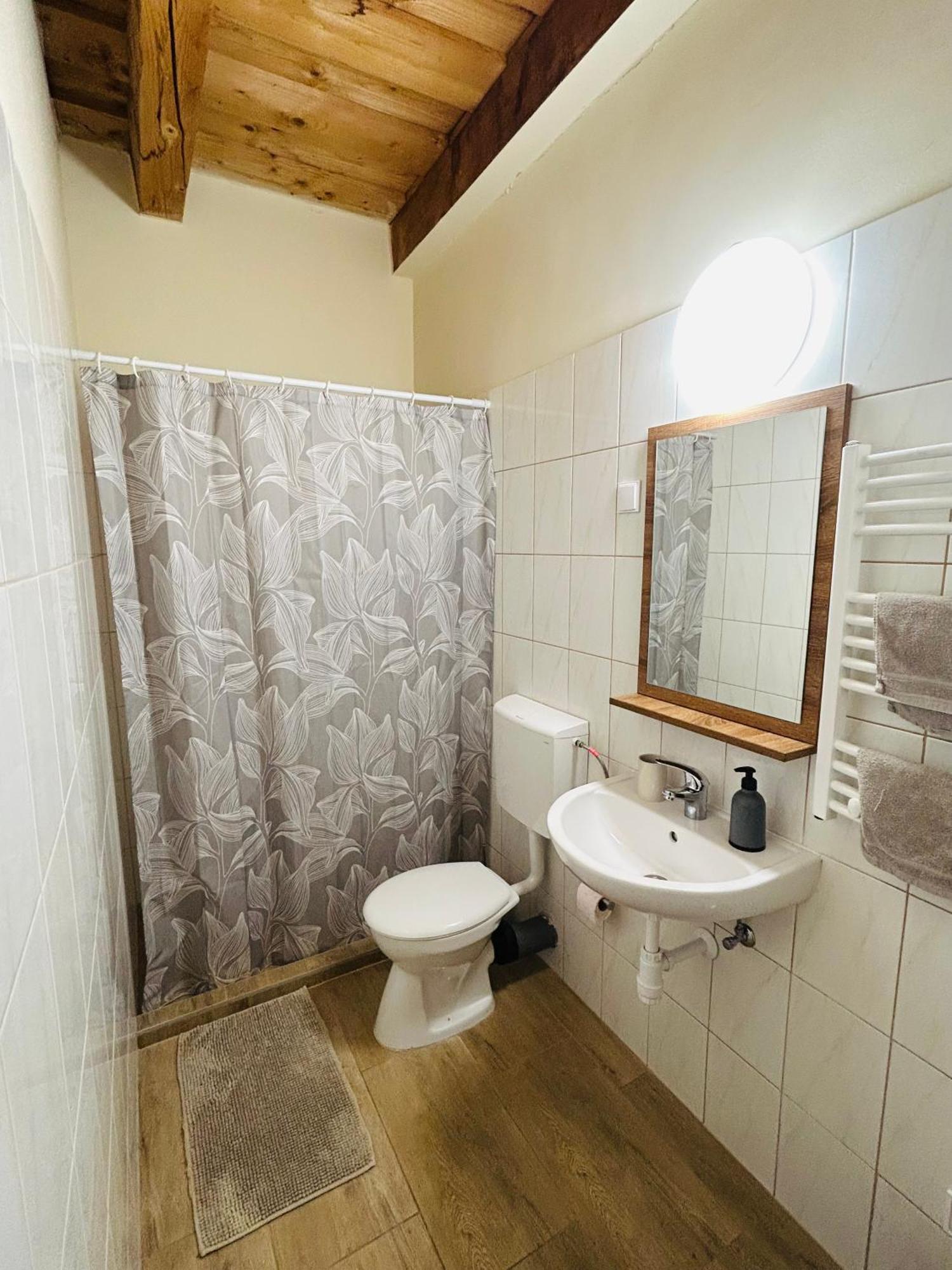 Harmonia Vendeghaz Hotel Miskolc Ngoại thất bức ảnh