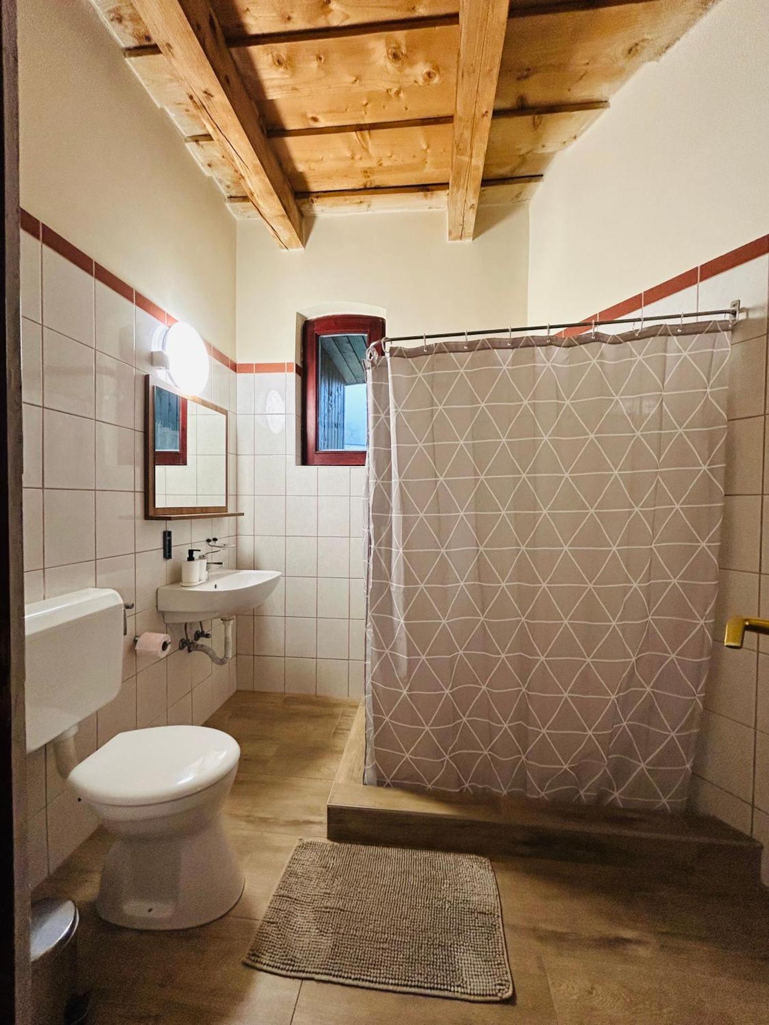 Harmonia Vendeghaz Hotel Miskolc Ngoại thất bức ảnh
