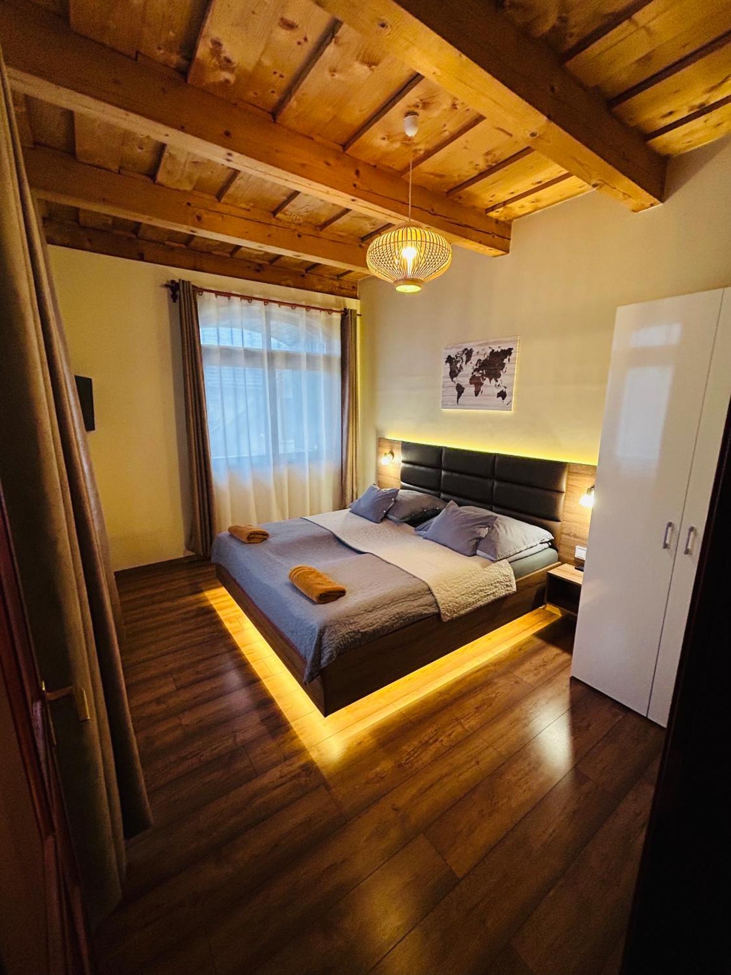 Harmonia Vendeghaz Hotel Miskolc Ngoại thất bức ảnh