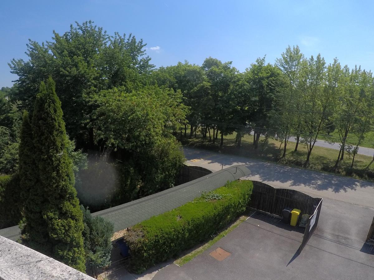 Harmonia Vendeghaz Hotel Miskolc Ngoại thất bức ảnh